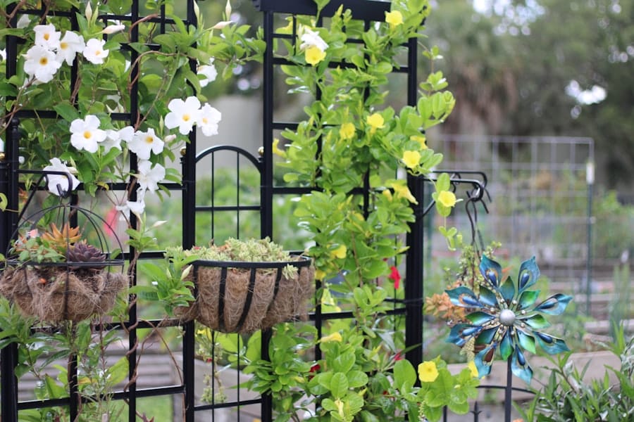 Photo Garden trellis